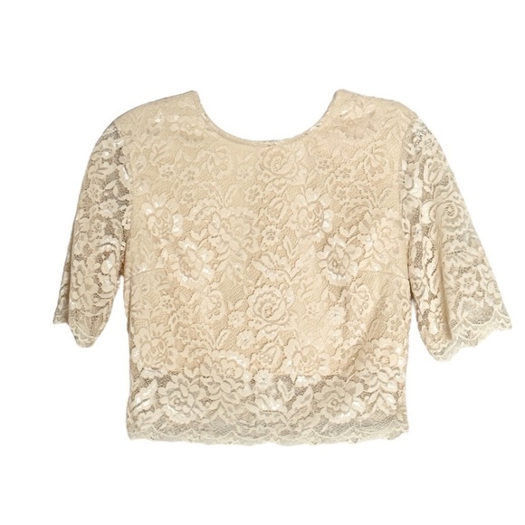 🌺 Boutique Cream Lace Short Sleeve Neutral Stretchy Crop Top Size S - Picture 1 of 9